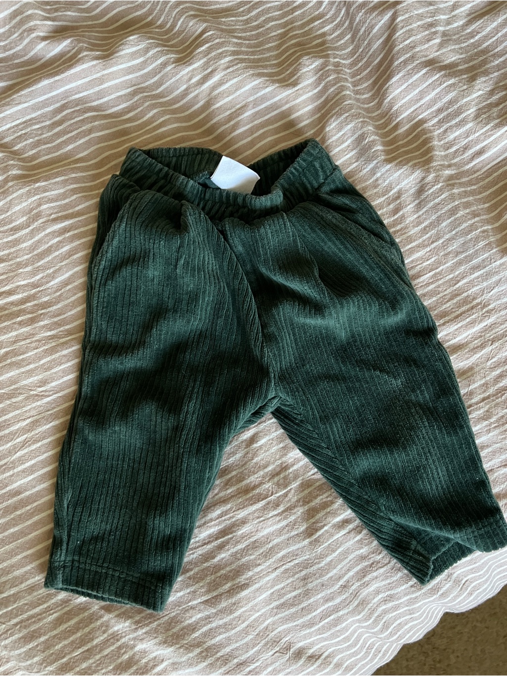 Zara Dark Green Ribbed Corduroy Pants